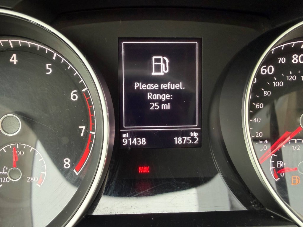 2016 Volkswagen Golf Image 15