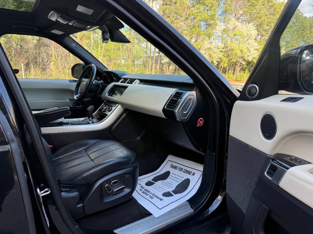 2015 Land Rover Range Rover Sport Image 9