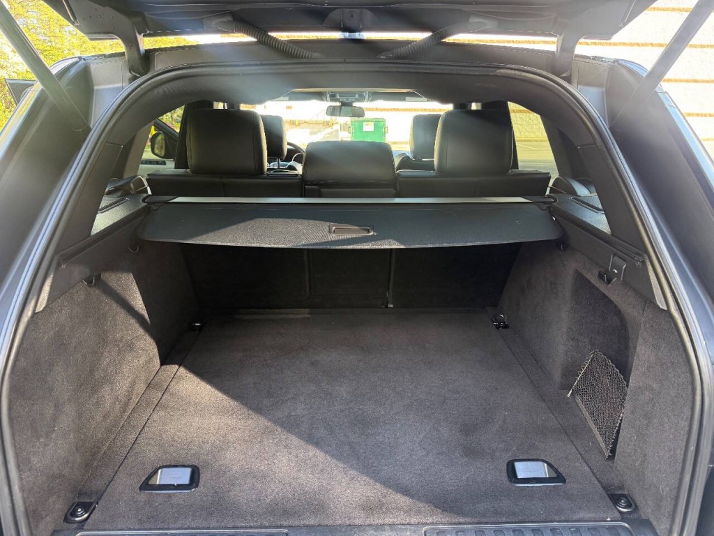 2015 Land Rover Range Rover Sport Image 16