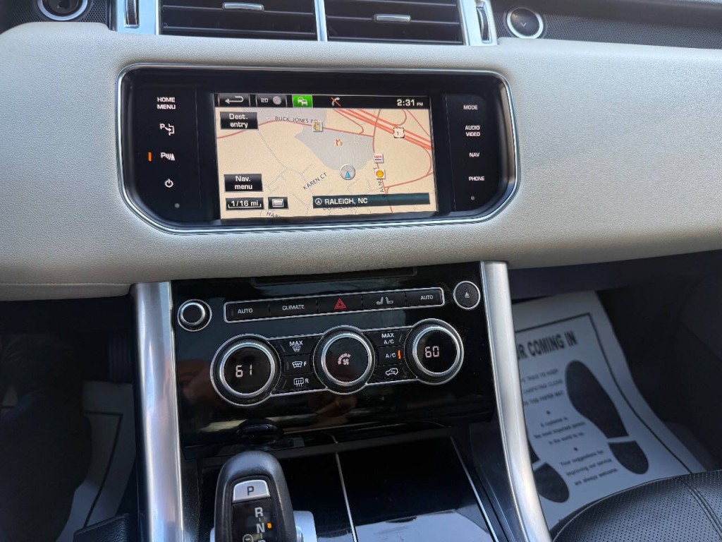 2015 Land Rover Range Rover Sport Image 19