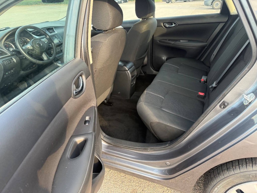 2018 Nissan Sentra Image 8
