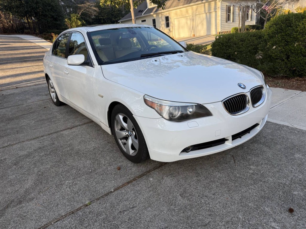 2007 BMW 5 Series Image 2