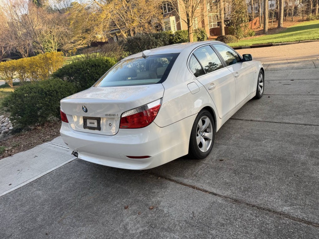 2007 BMW 5 Series Image 7