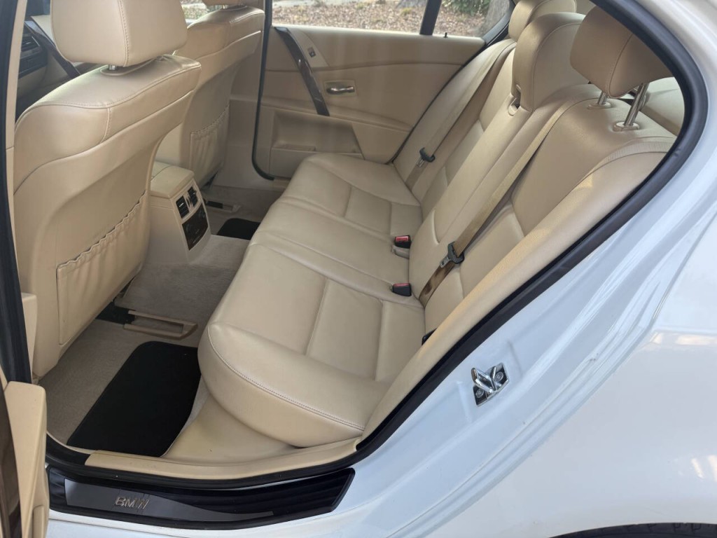 2007 BMW 5 Series Image 11