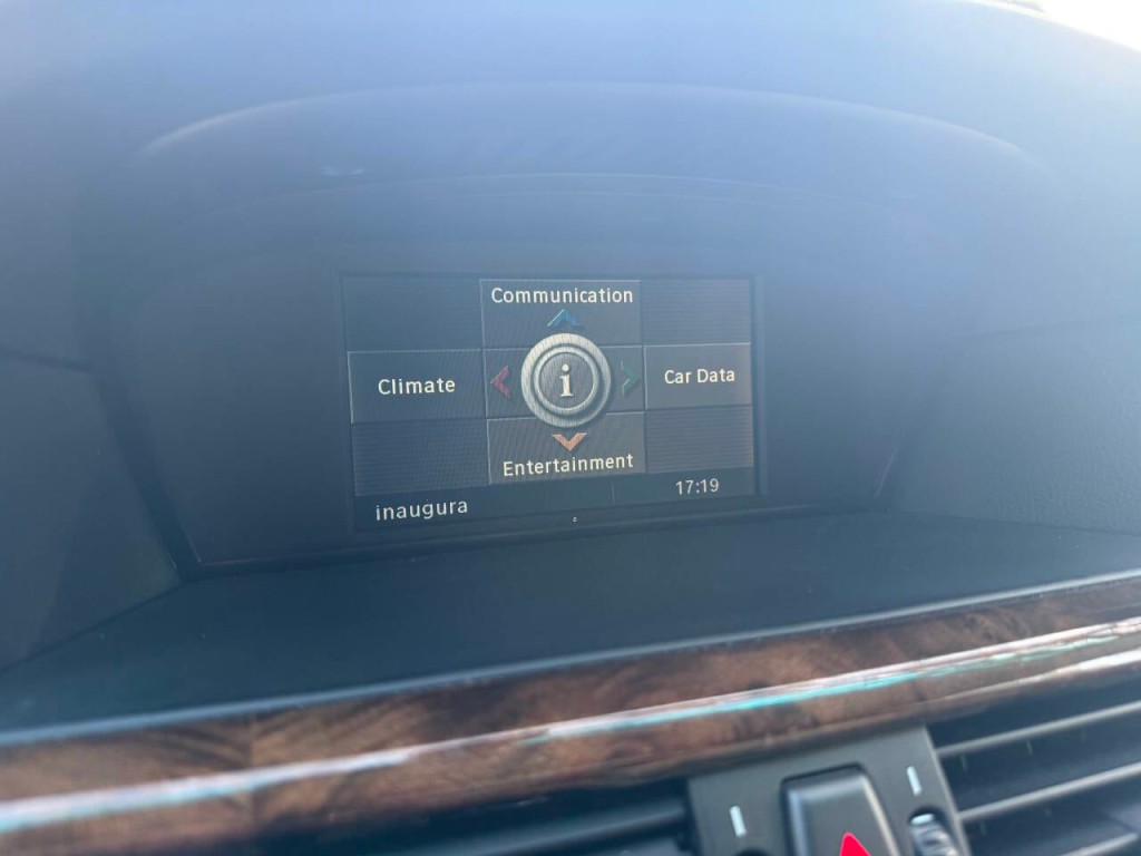 2007 BMW 5 Series Image 18