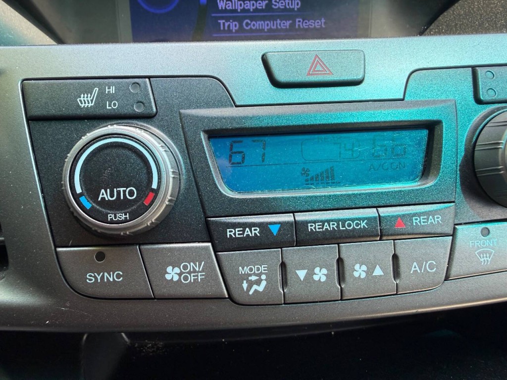 2011 Honda Odyssey Image 18