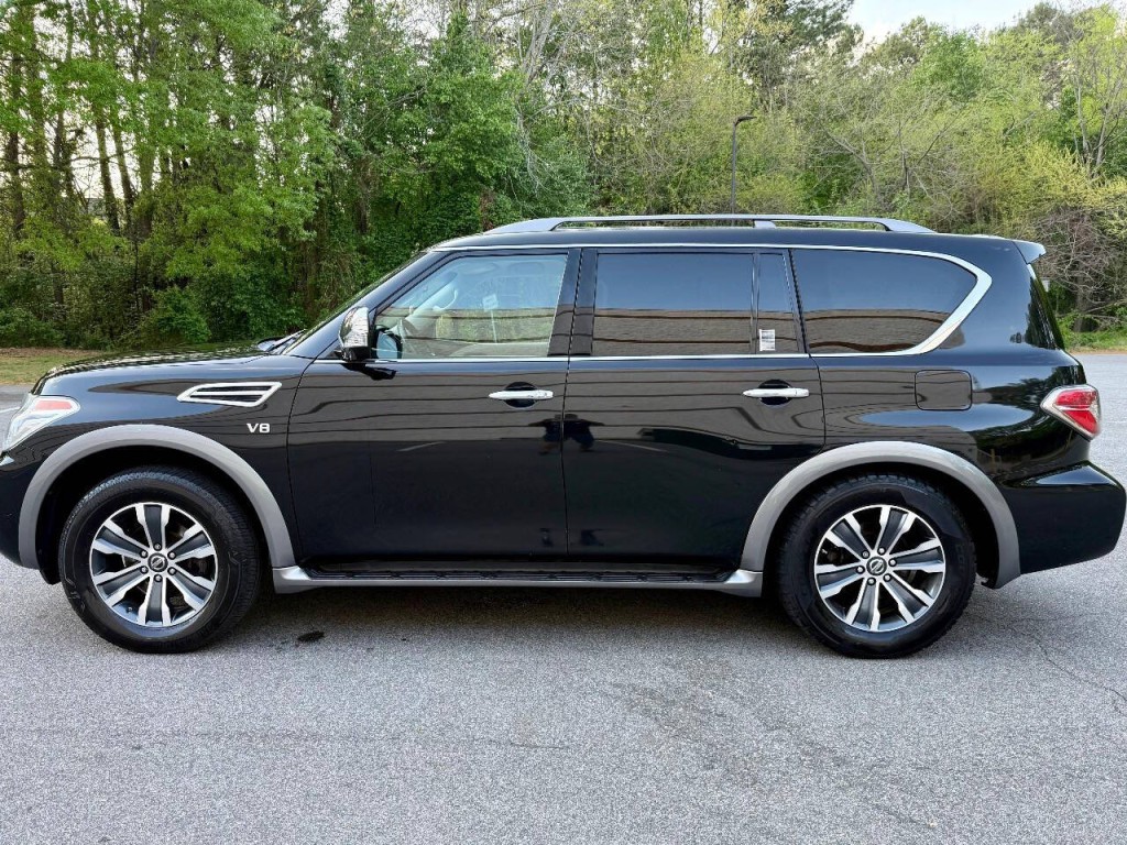 2017 Nissan Armada Image 6