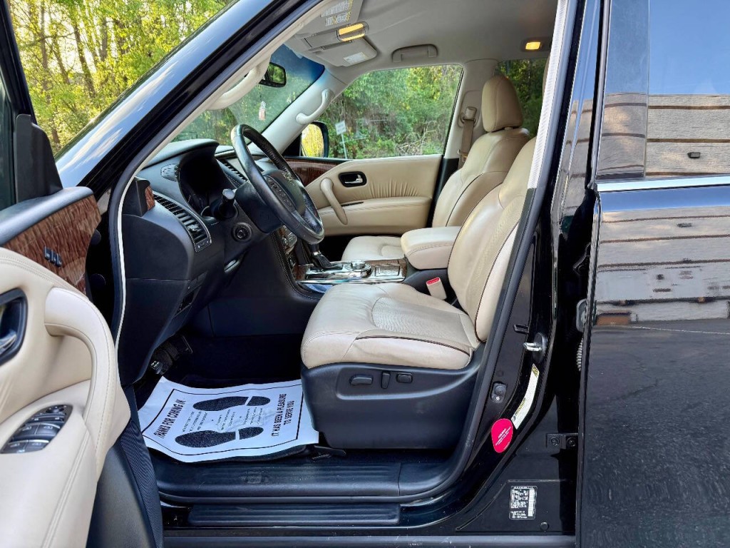 2017 Nissan Armada Image 8