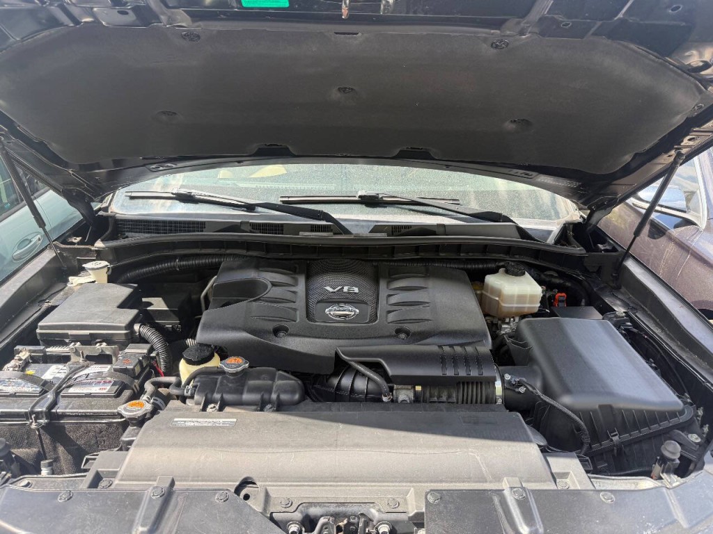 2017 Nissan Armada Image 20