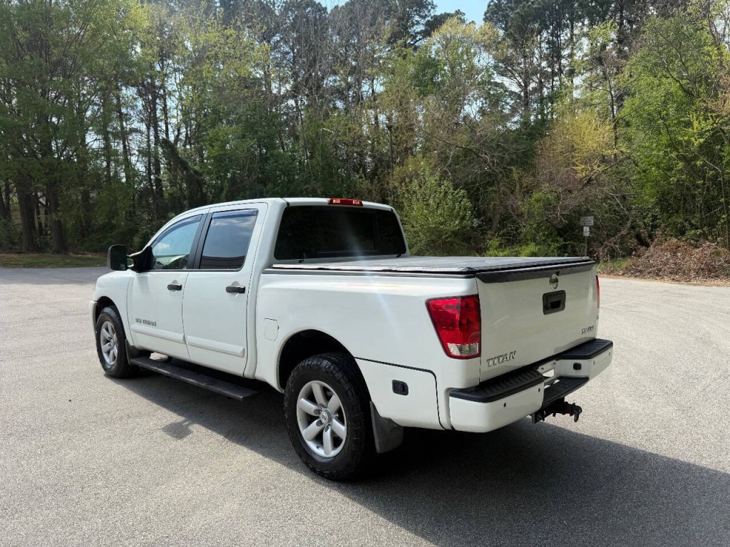 2013 Nissan Titan Image 5