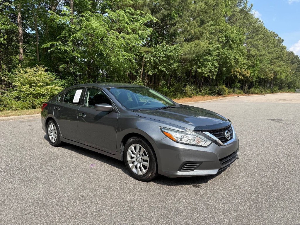 2018 Nissan Altima Image 2
