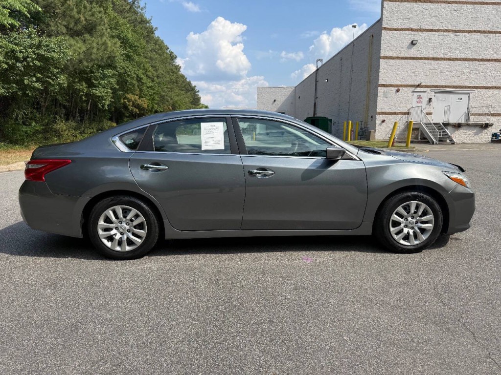 2018 Nissan Altima Image 5