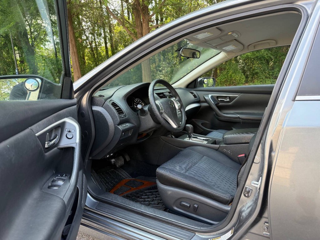 2018 Nissan Altima Image 7