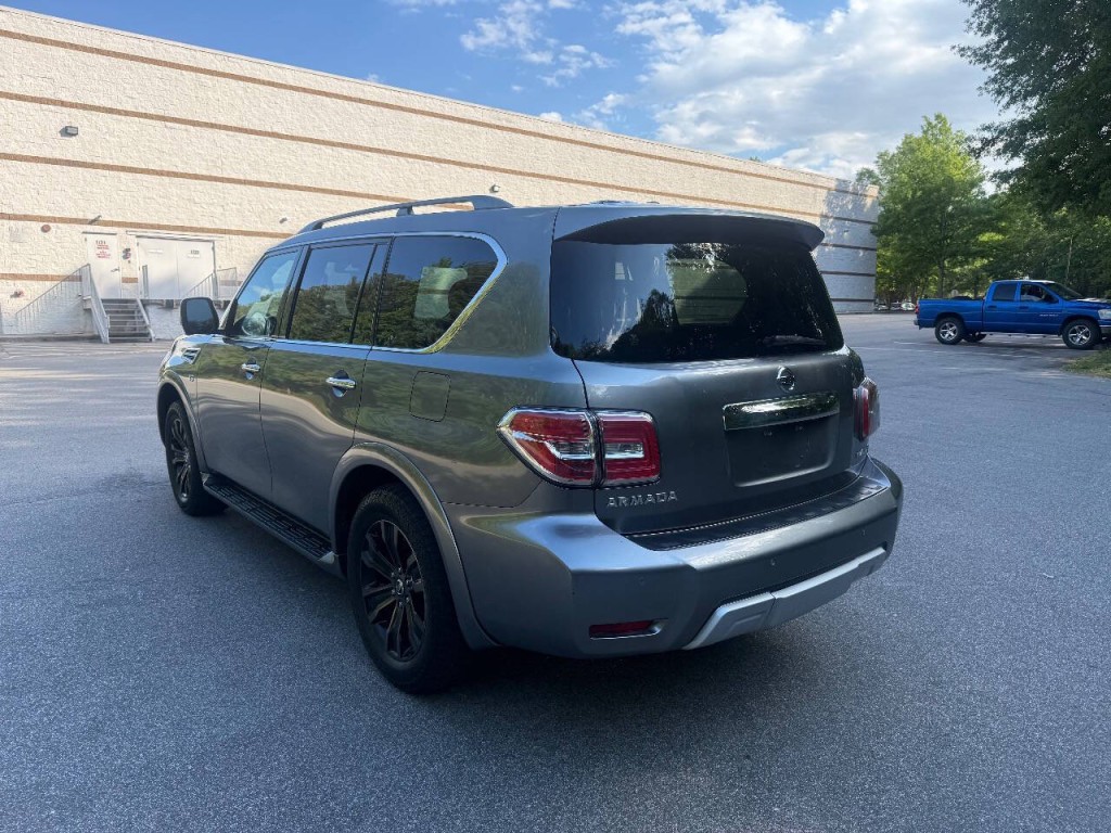 2018 Nissan Armada Image 5