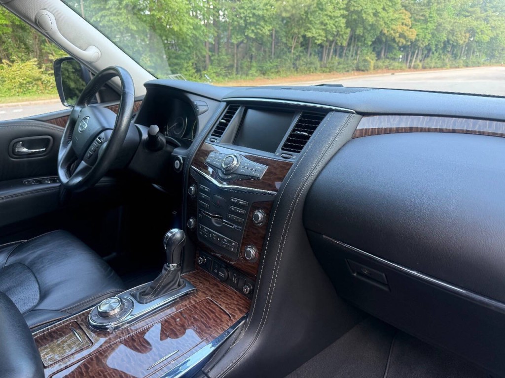 2018 Nissan Armada Image 11