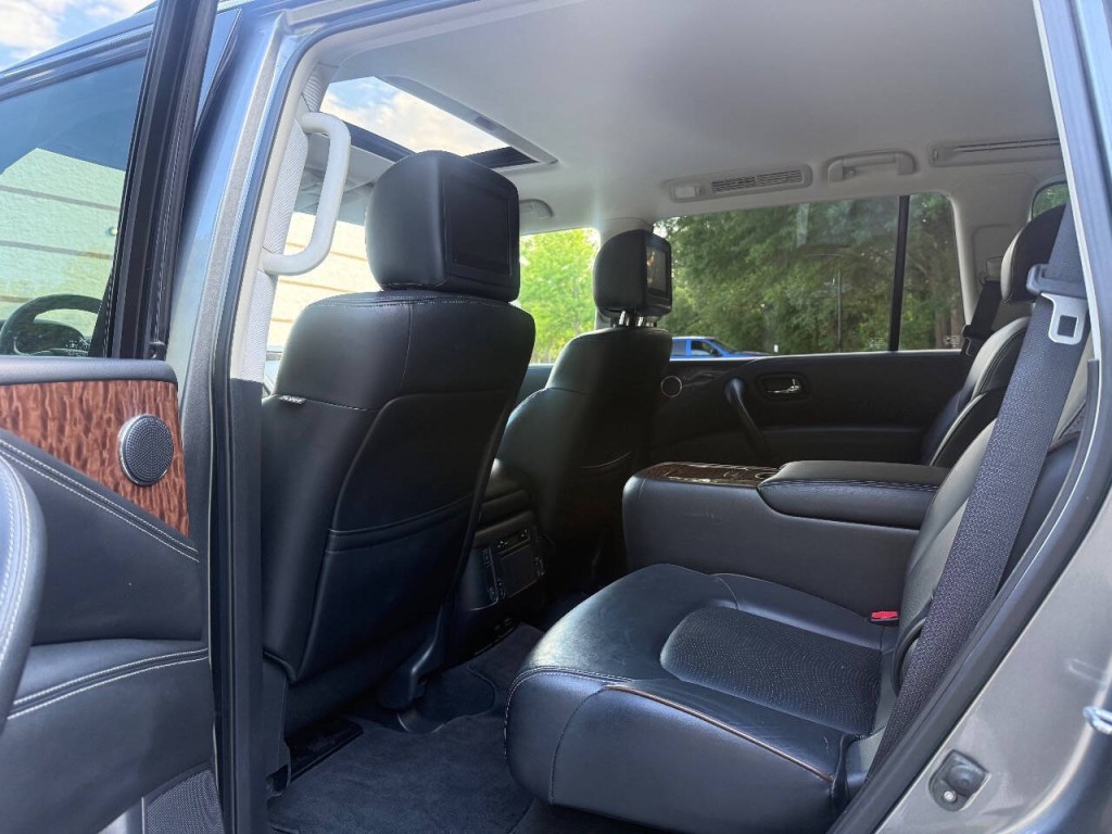 2018 Nissan Armada Image 12