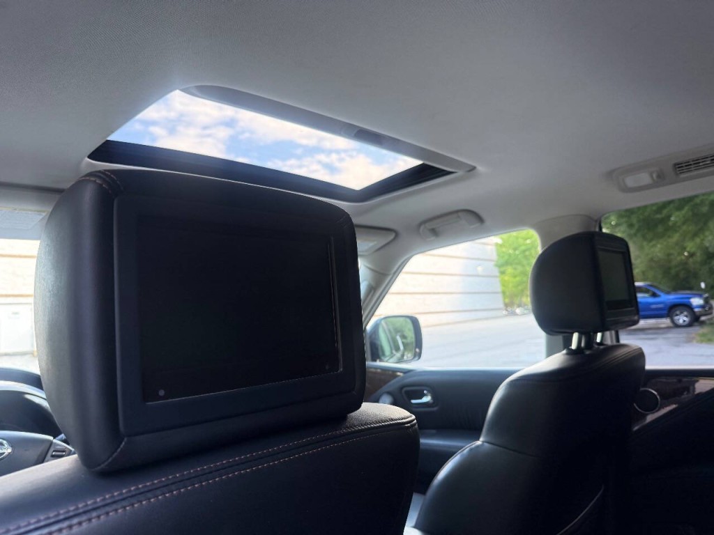 2018 Nissan Armada Image 16