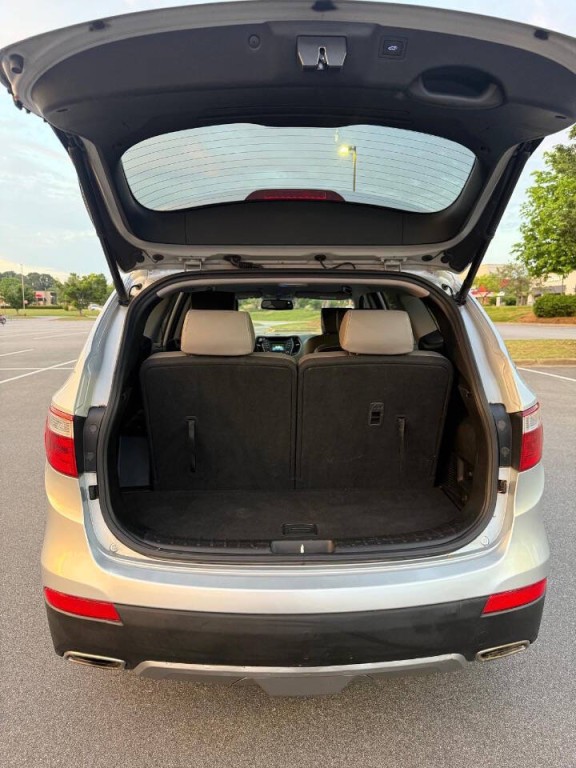 2016 Hyundai Santa Fe Image 15