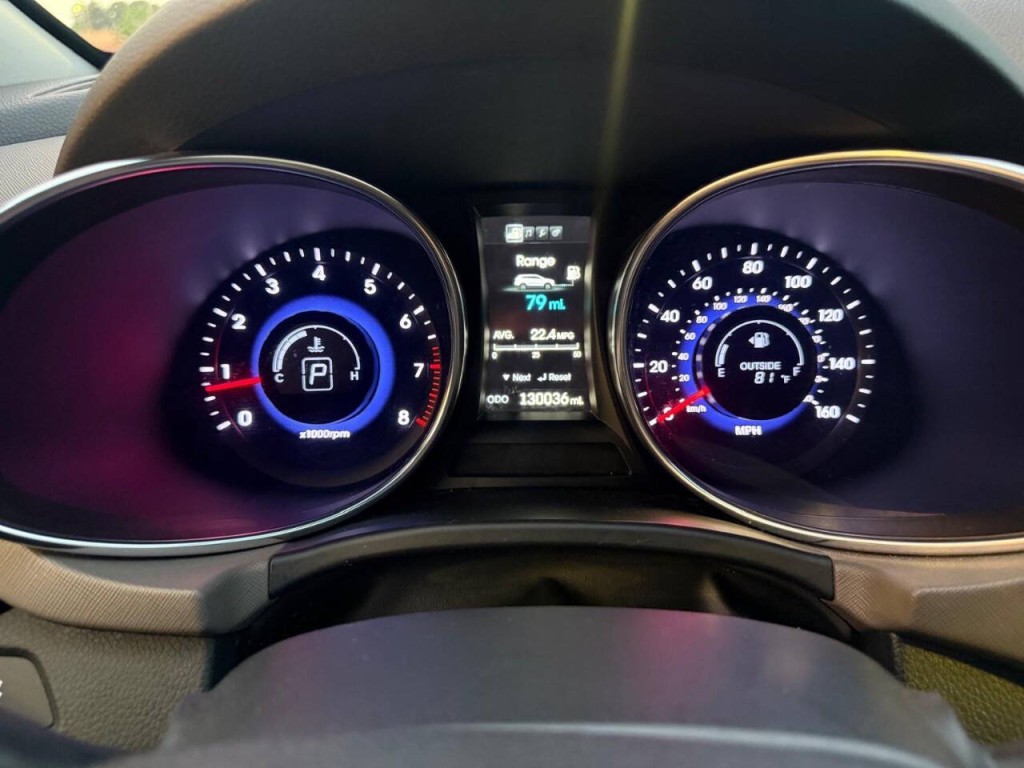 2016 Hyundai Santa Fe Image 21