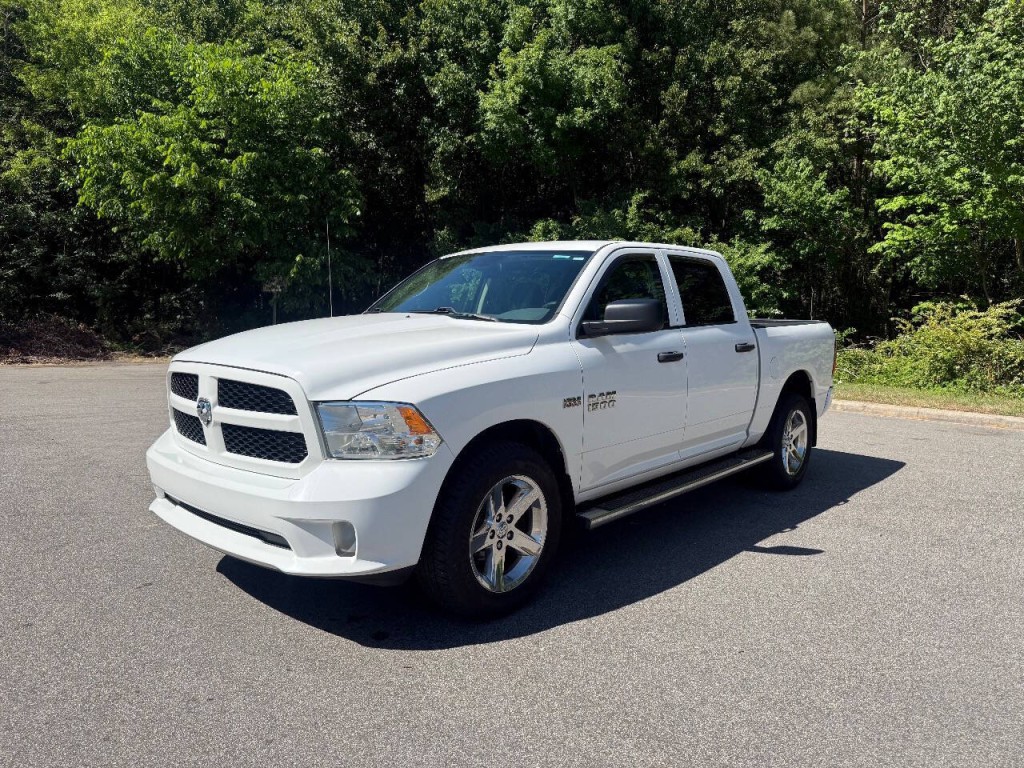 2016 RAM 1500 Image 1