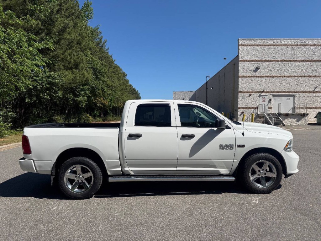 2016 RAM 1500 Image 4