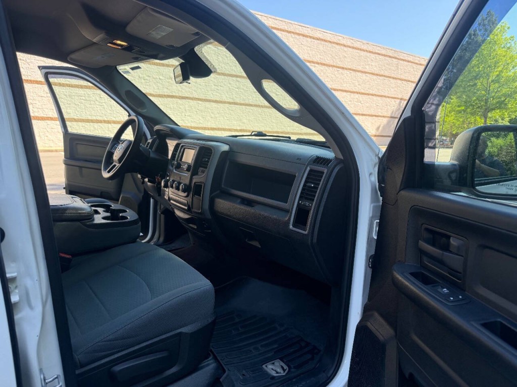 2016 RAM 1500 Image 10
