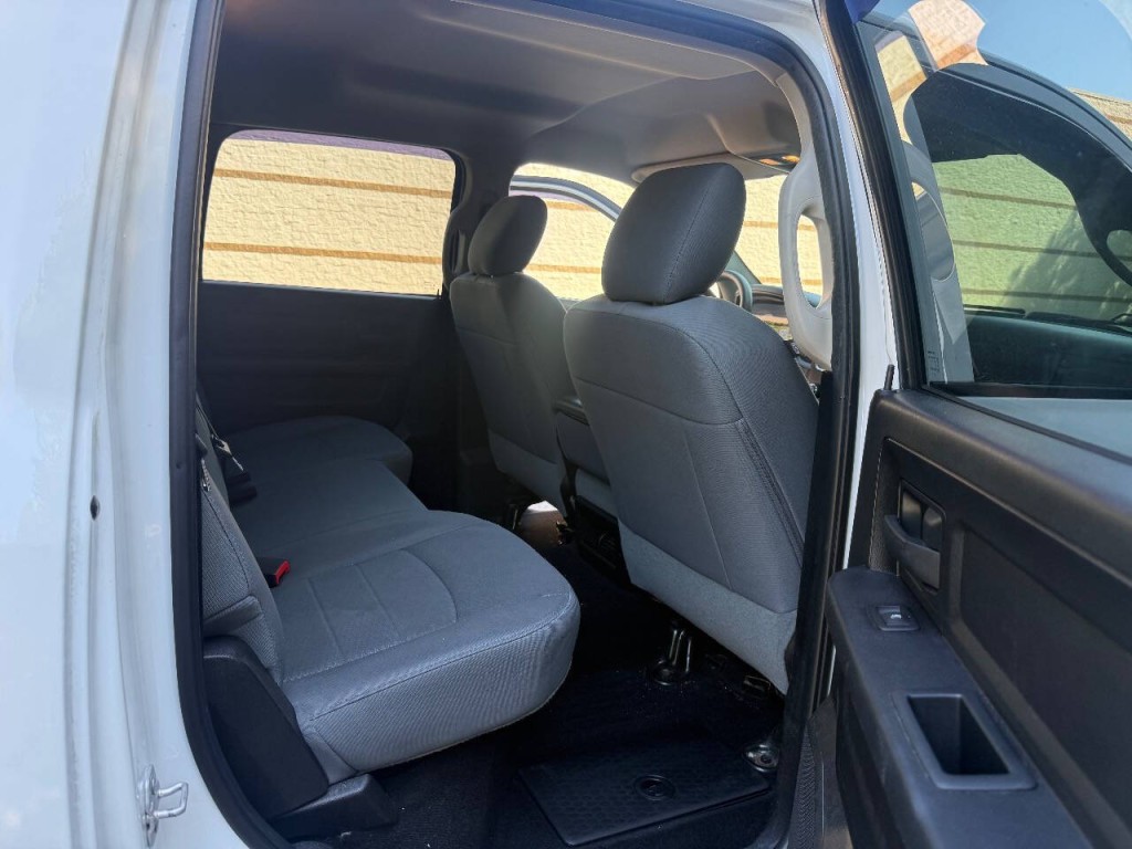 2016 RAM 1500 Image 13