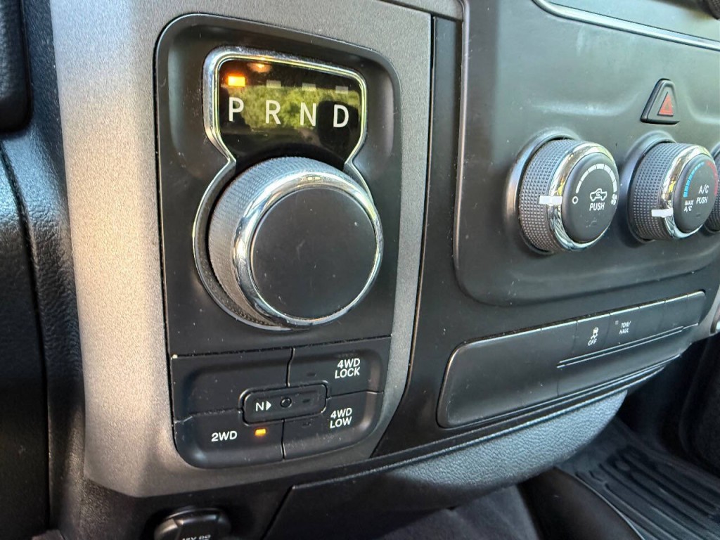 2016 RAM 1500 Image 17