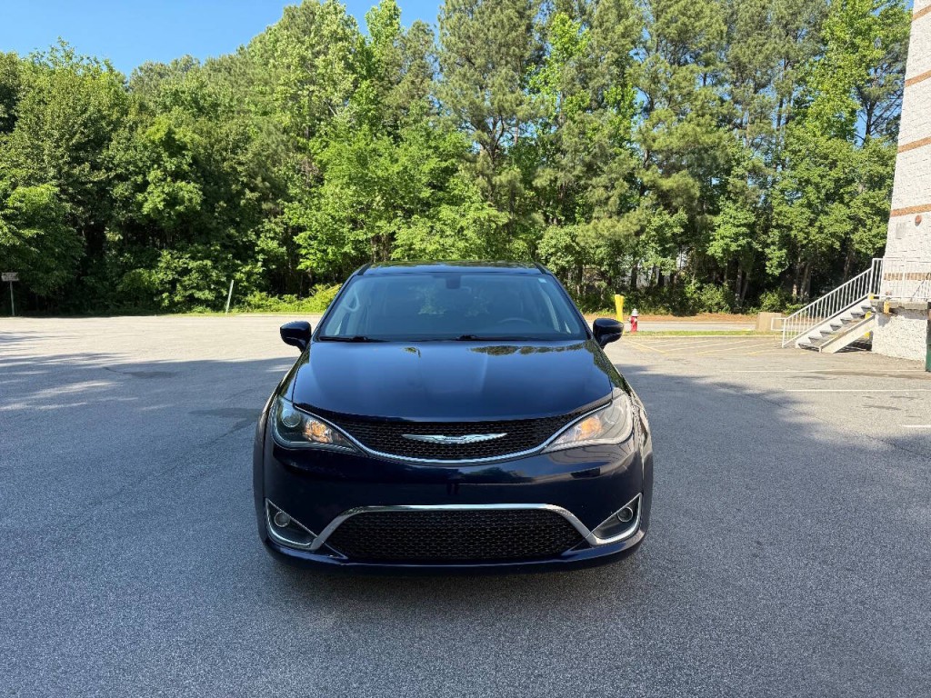 2018 Chrysler Pacifica Image 7