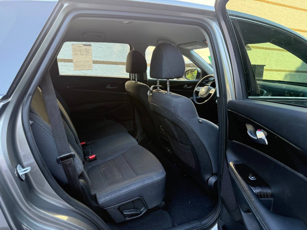 2019 Kia Sorento Image 14