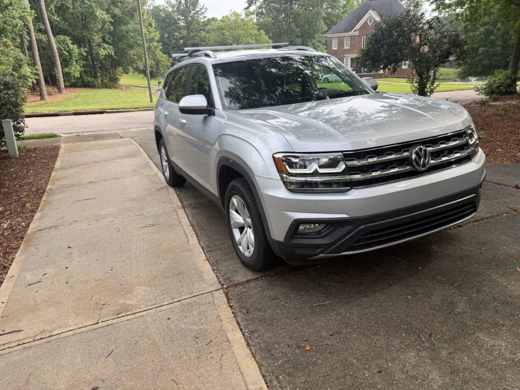 2018 Volkswagen Atlas Image 2