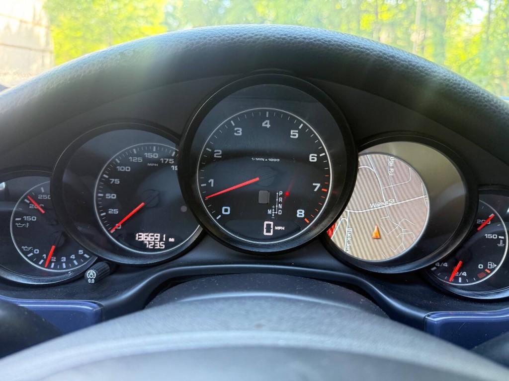 2012 Porsche Panamera Image 17