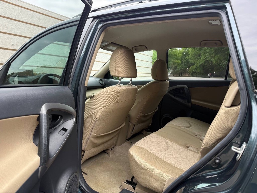 2012 Toyota Rav4 Image 13