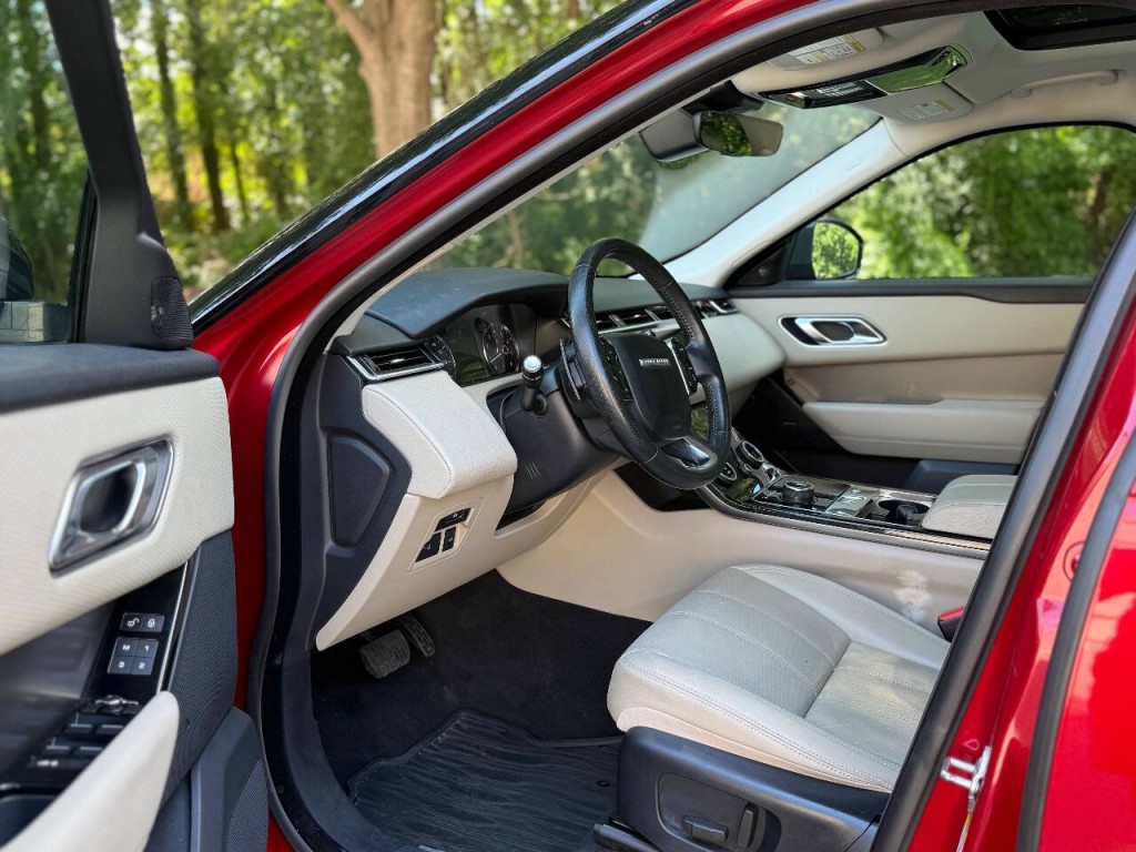 2018 Land Rover Range Rover Image 9