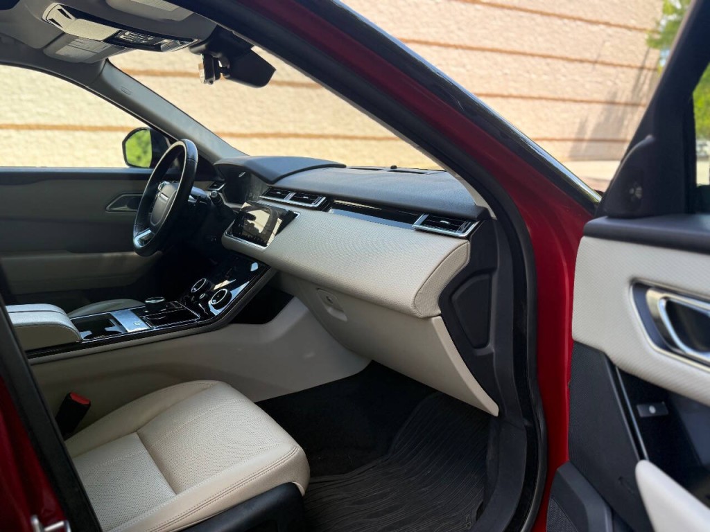 2018 Land Rover Range Rover Image 11
