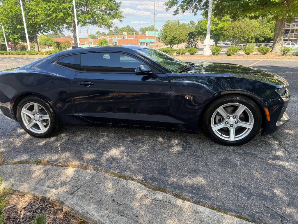 2016 Chevrolet Camaro Image 4