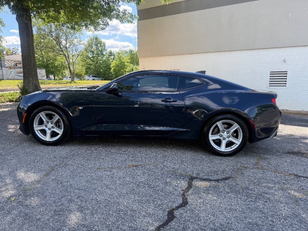 2016 Chevrolet Camaro Image 8