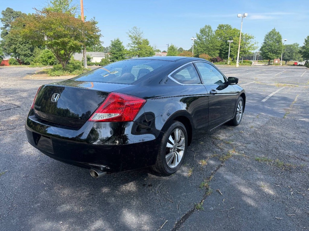 2012 Honda Accord Image 3