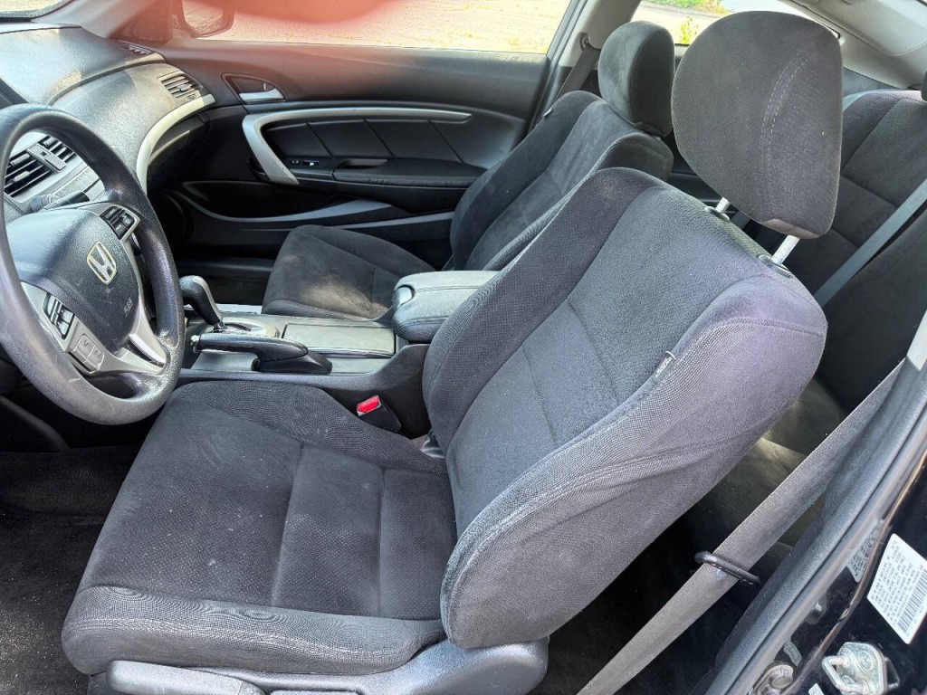 2012 Honda Accord Image 10