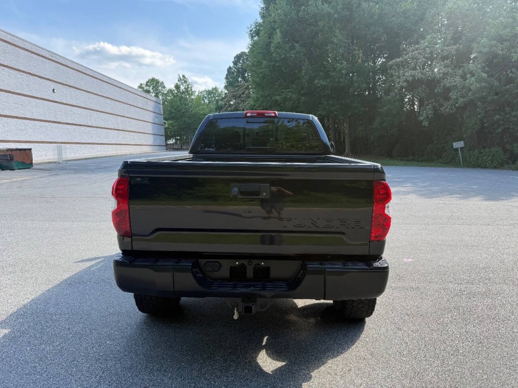 2019 Toyota Tundra Image 8