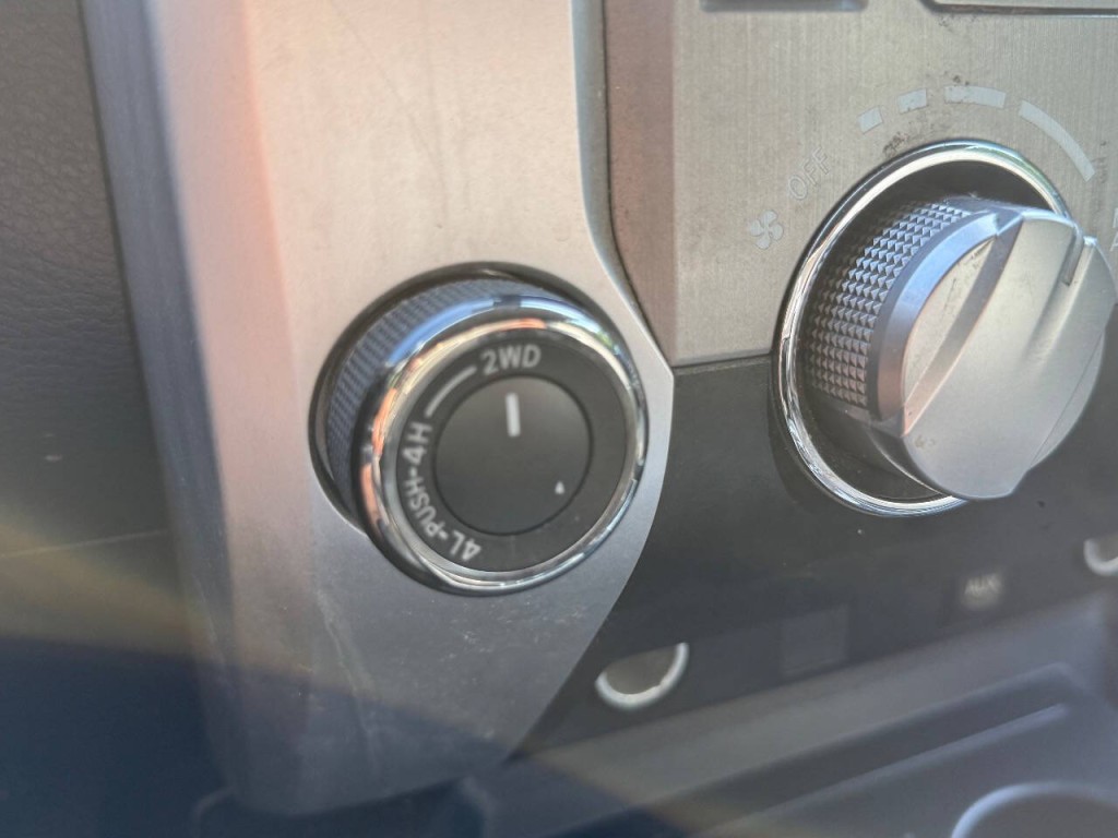 2019 Toyota Tundra Image 18