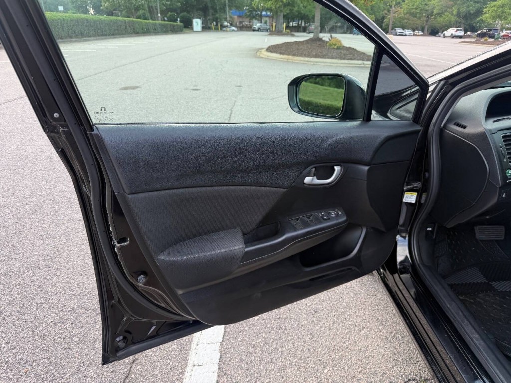 2015 Honda Civic Image 9
