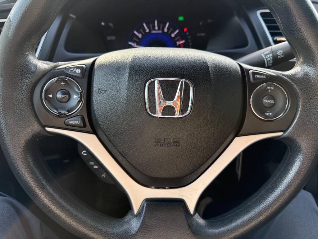 2015 Honda Civic Image 16