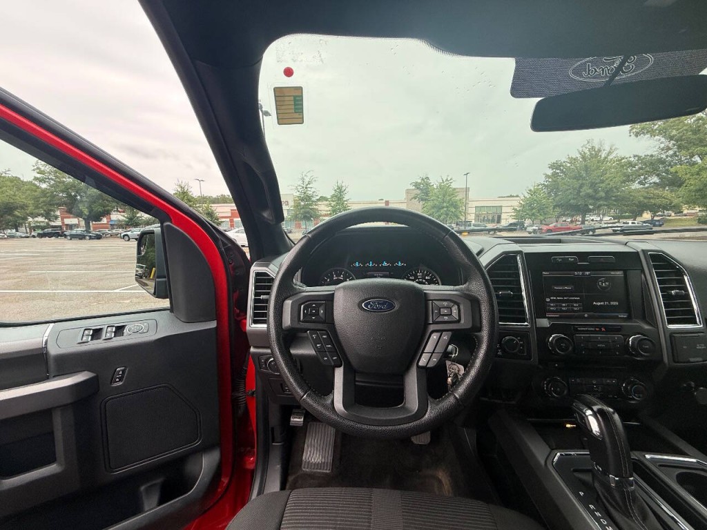 2015 Ford F-150 Image 8