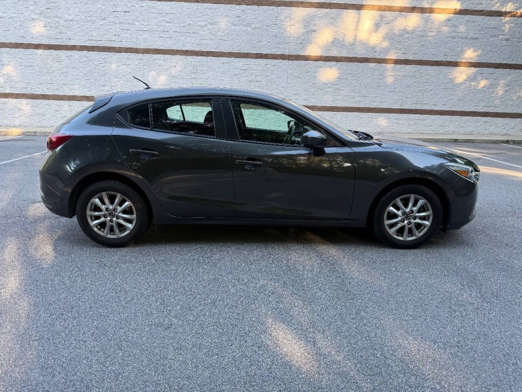 2018 Mazda Mazda3 Image 3