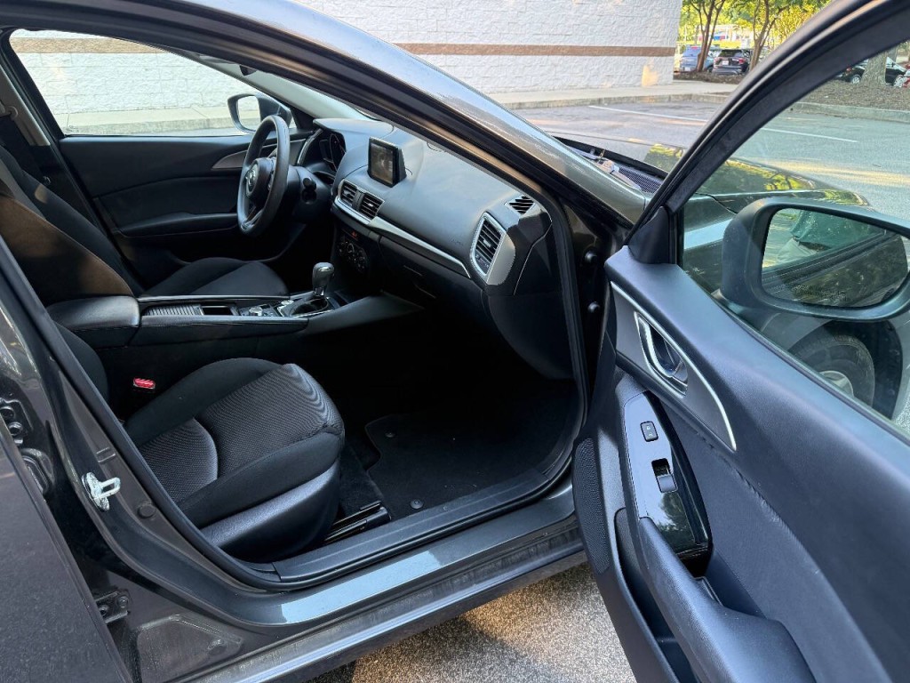 2018 Mazda Mazda3 Image 10