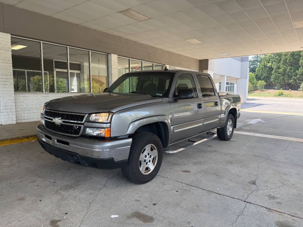 2006 Chevrolet Silverado 1500 Image 1