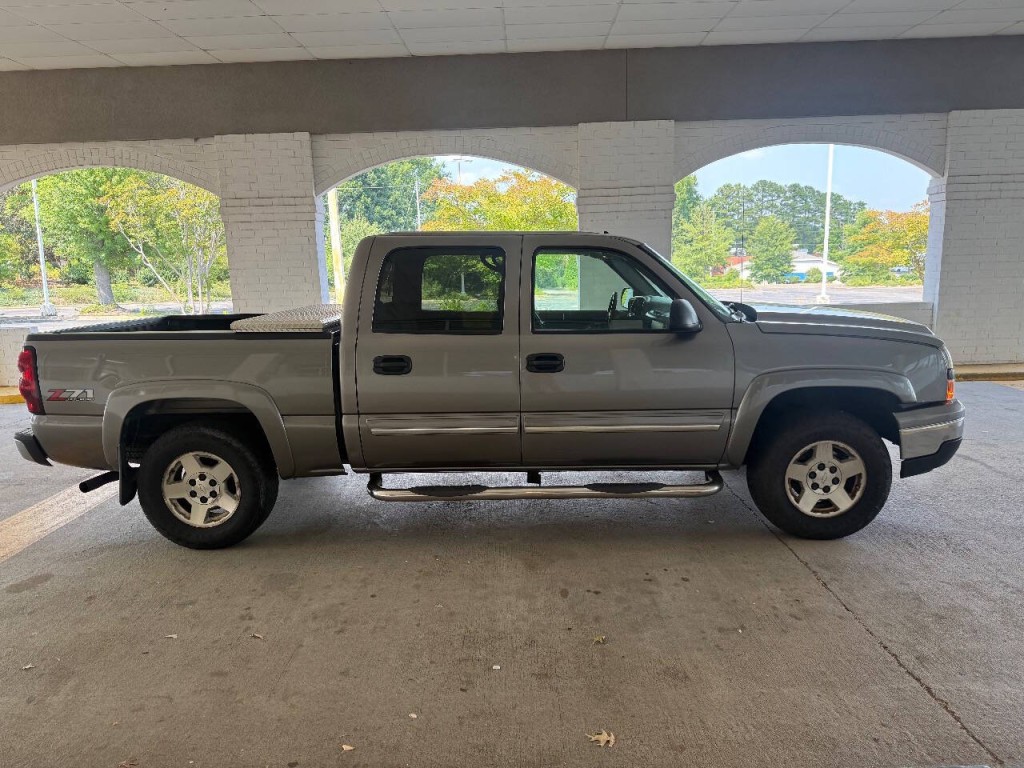 2006 Chevrolet Silverado 1500 Image 4