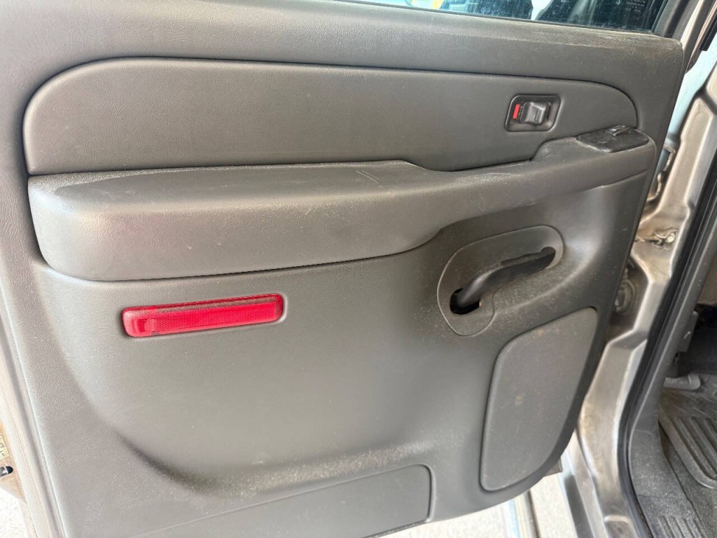 2006 Chevrolet Silverado 1500 Image 10