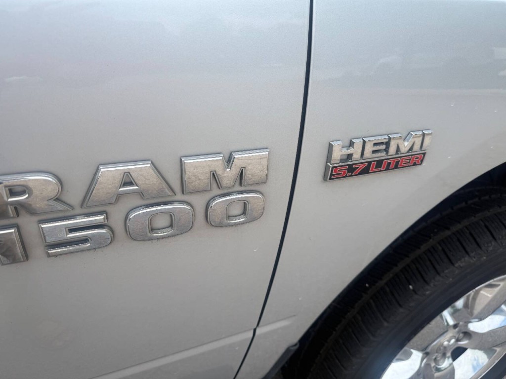 2015 RAM 1500 Image 13